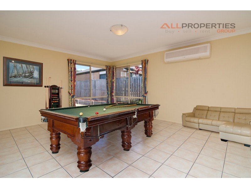 7 Naracoorte Place, Parkinson QLD 4115