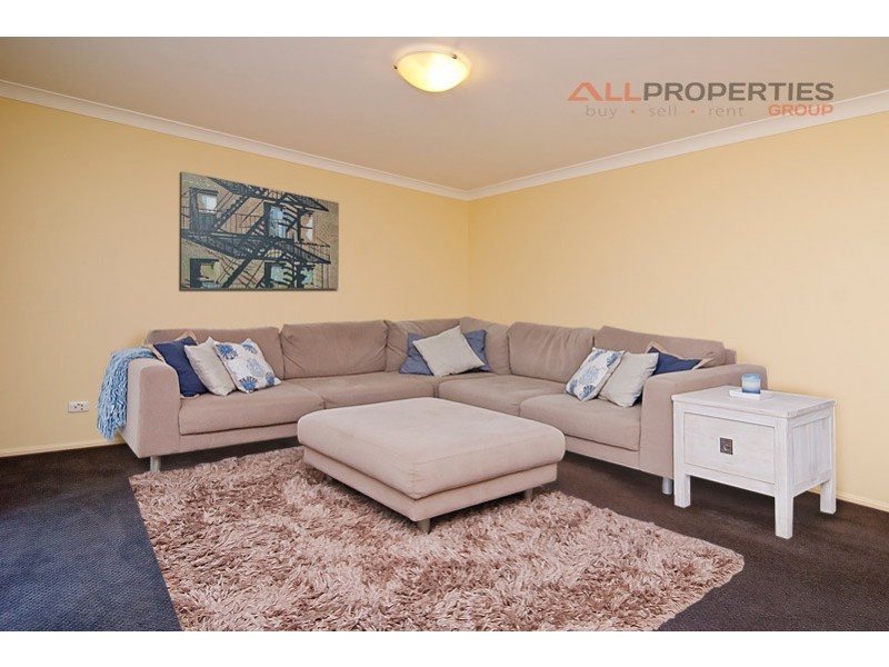 7 Naracoorte Place, Parkinson QLD 4115