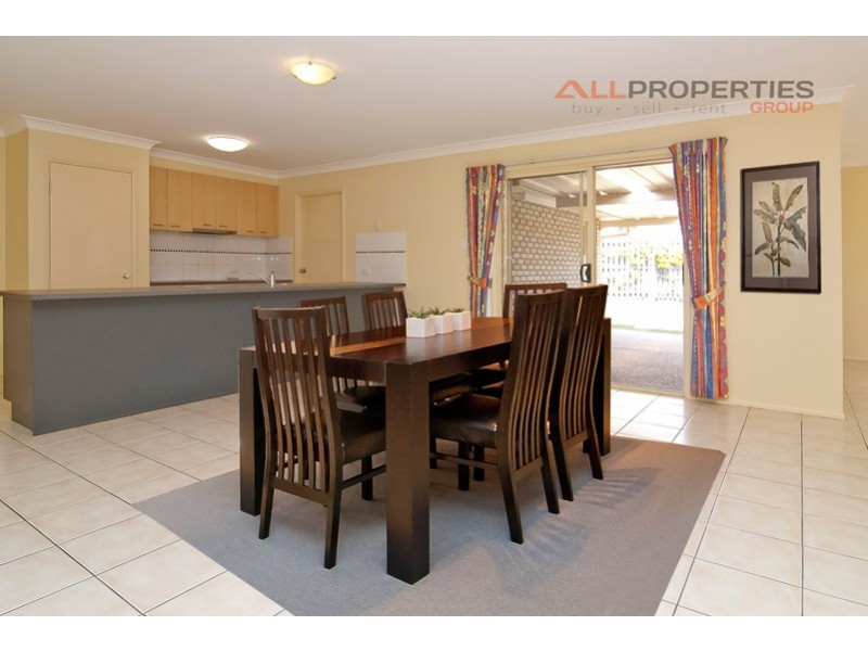 7 Naracoorte Place, Parkinson QLD 4115