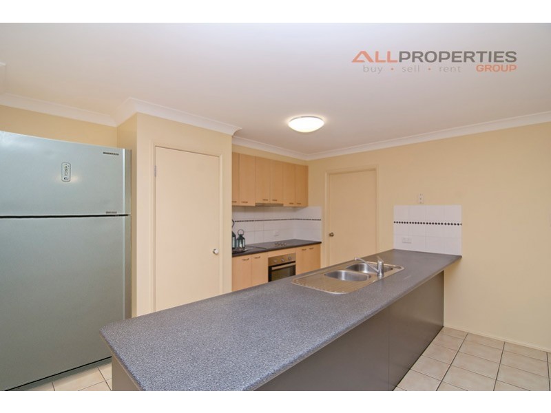 7 Naracoorte Place, Parkinson QLD 4115