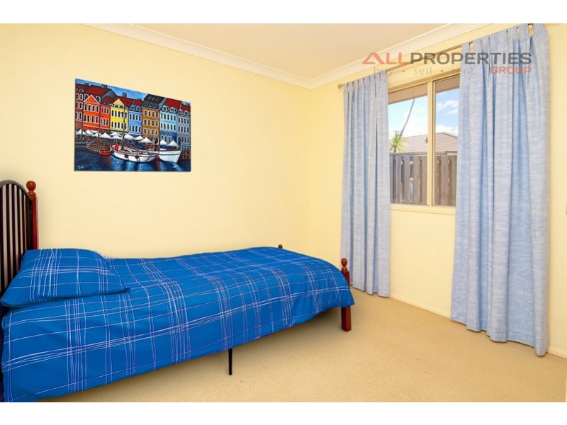 7 Naracoorte Place, Parkinson QLD 4115