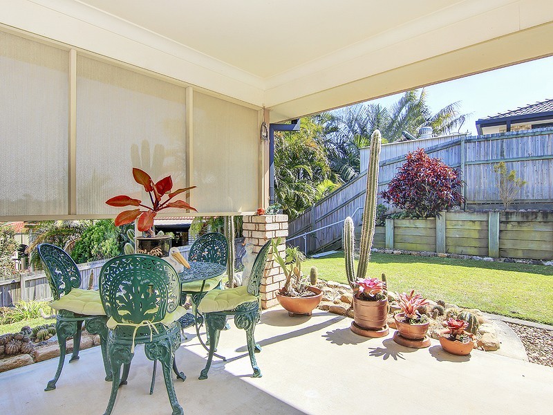 4 SAMIA COURT, Regents Park QLD 4118