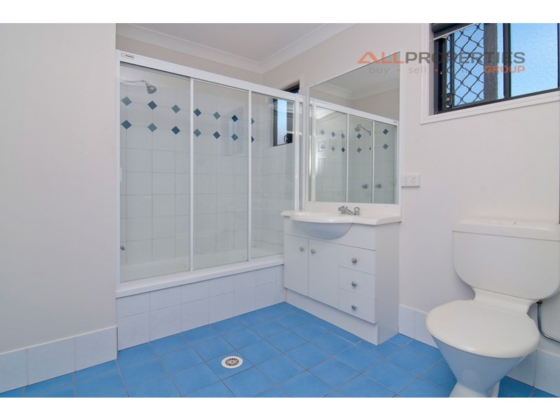 4/7 Eversley Tce, Yeronga QLD 4104