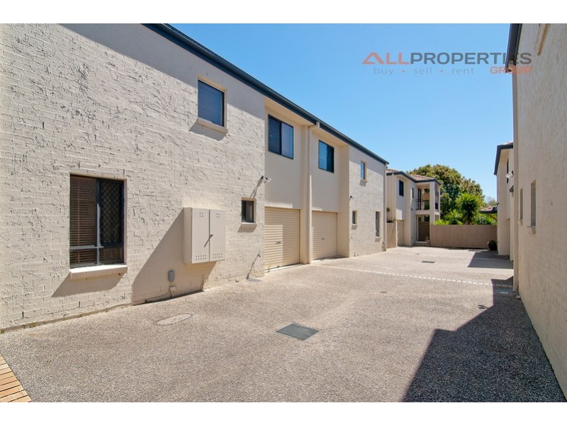 4/7 Eversley Tce, Yeronga QLD 4104