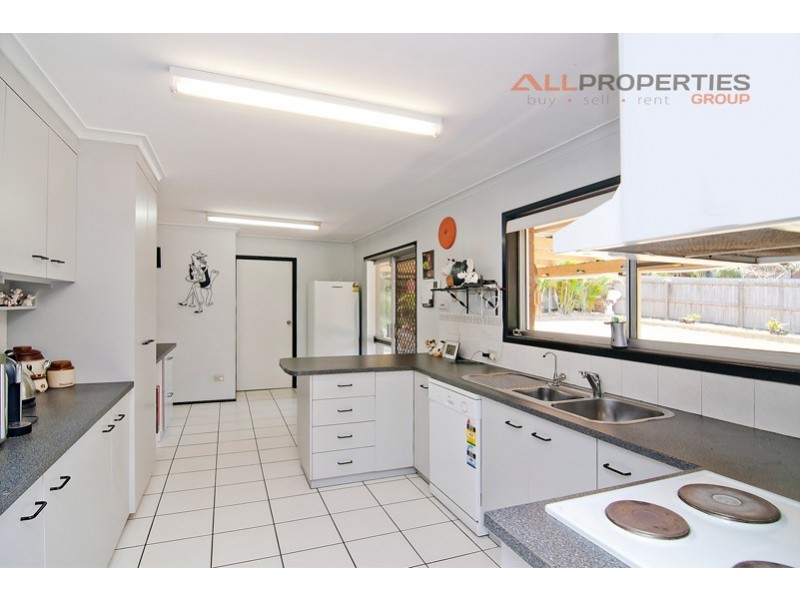 5 CLOVER COURT, Regents Park QLD 4118