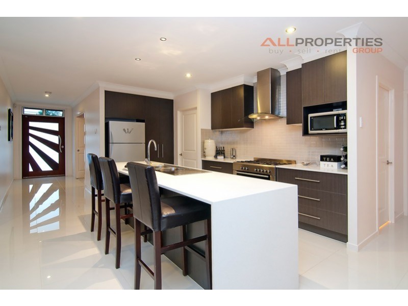 15 Domatia Street, Heathwood QLD 4110