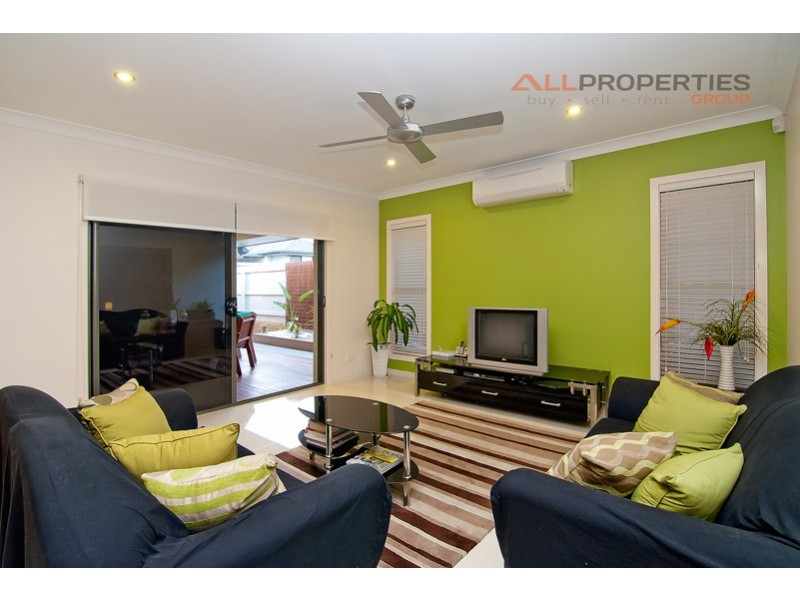 15 Domatia Street, Heathwood QLD 4110