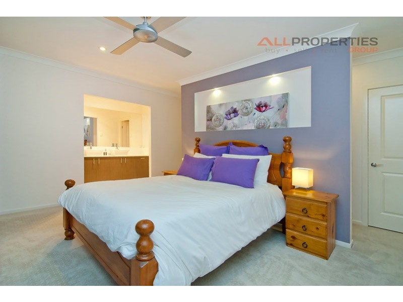 15 Domatia Street, Heathwood QLD 4110