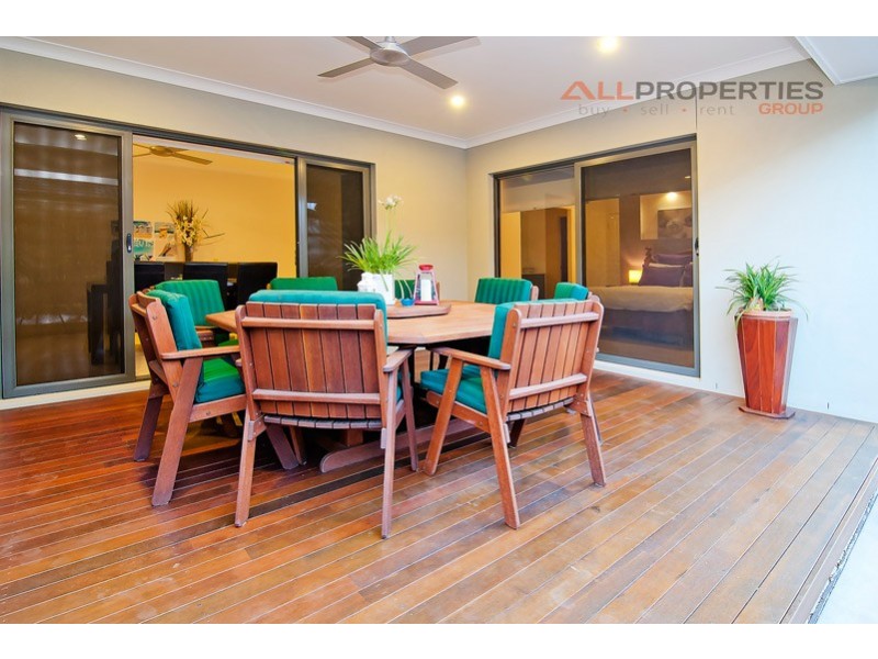 15 Domatia Street, Heathwood QLD 4110