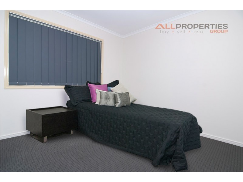 29 Coachwood Street, Crestmead QLD 4132