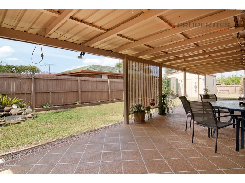 1 MINT GROVE, Regents Park QLD 4118