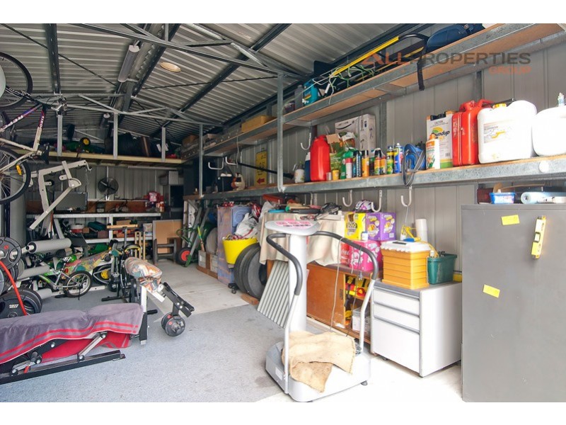 8 Strathaird Pl, Parkinson QLD 4115