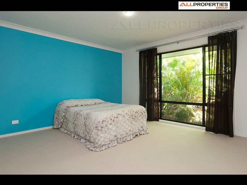 26 Cypress Street, Heathwood QLD 4110