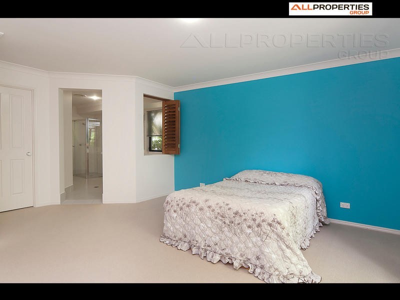 26 Cypress Street, Heathwood QLD 4110