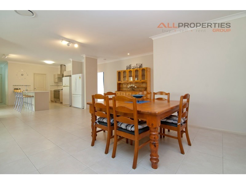 39 Canthook Crescent, New Beith QLD 4124