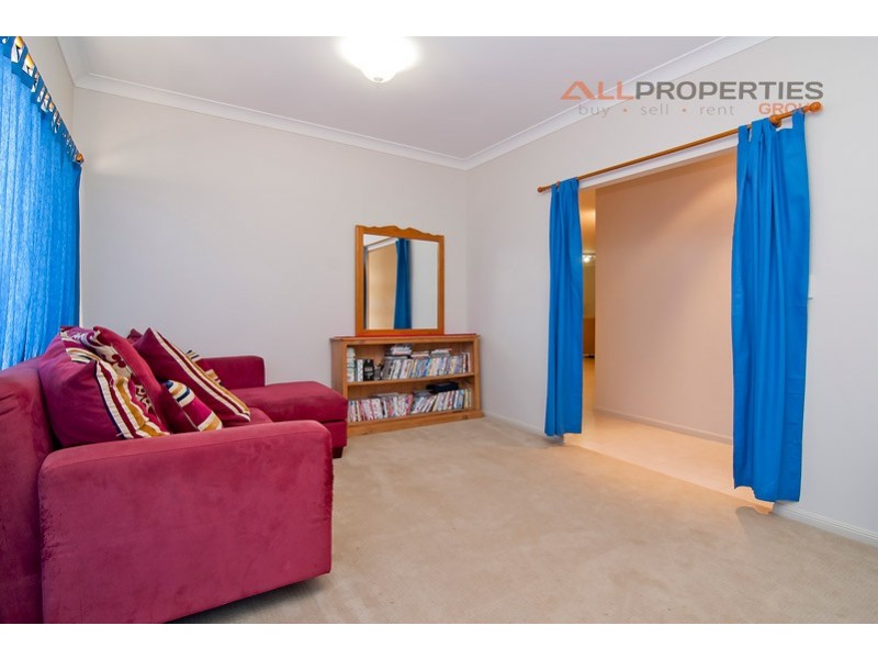 39 Canthook Crescent, New Beith QLD 4124
