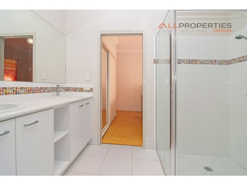 39 Canthook Crescent, New Beith QLD 4124