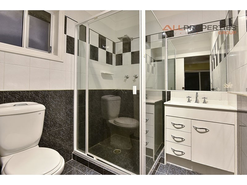 31-33 Abbott Street, Forestdale QLD 4118