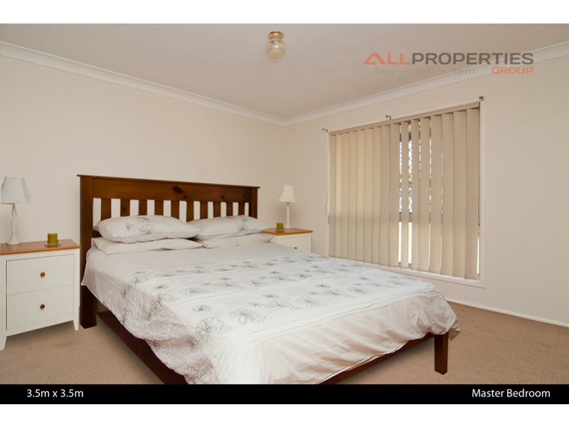 32 Vergulde Road, Regents Park QLD 4118