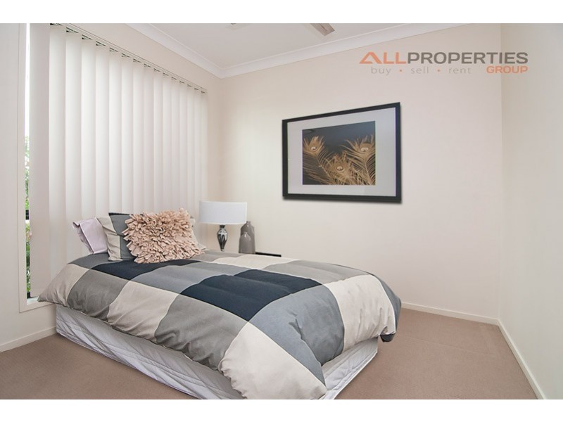 20 Elm Place, Heathwood QLD 4110