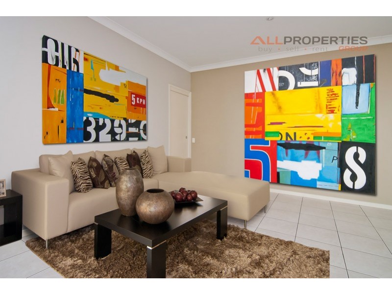 20 Elm Place, Heathwood QLD 4110