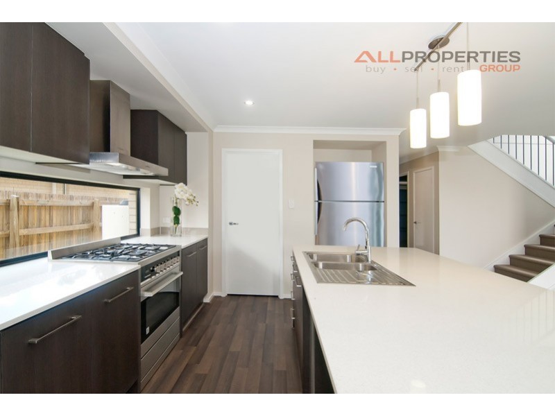 17 Wirewood Place, Heathwood QLD 4110