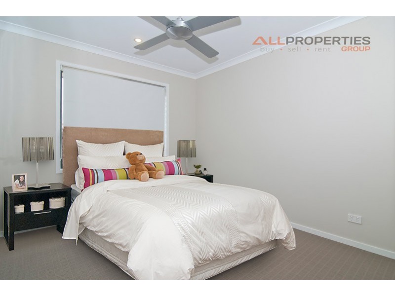 17 Wirewood Place, Heathwood QLD 4110