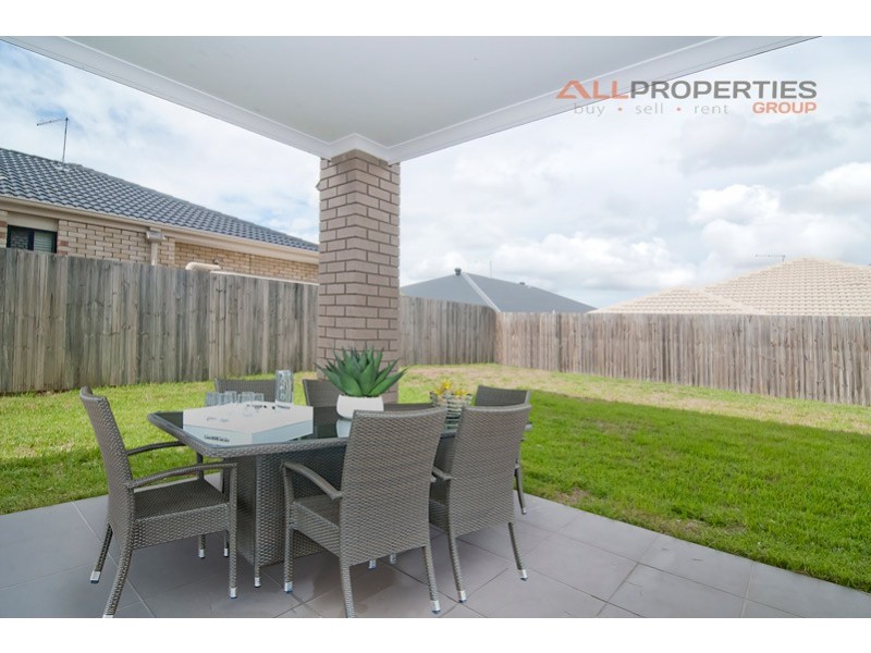 17 Wirewood Place, Heathwood QLD 4110