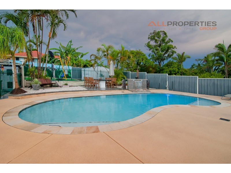 25 OWENS CRESCENT, Regents Park QLD 4118