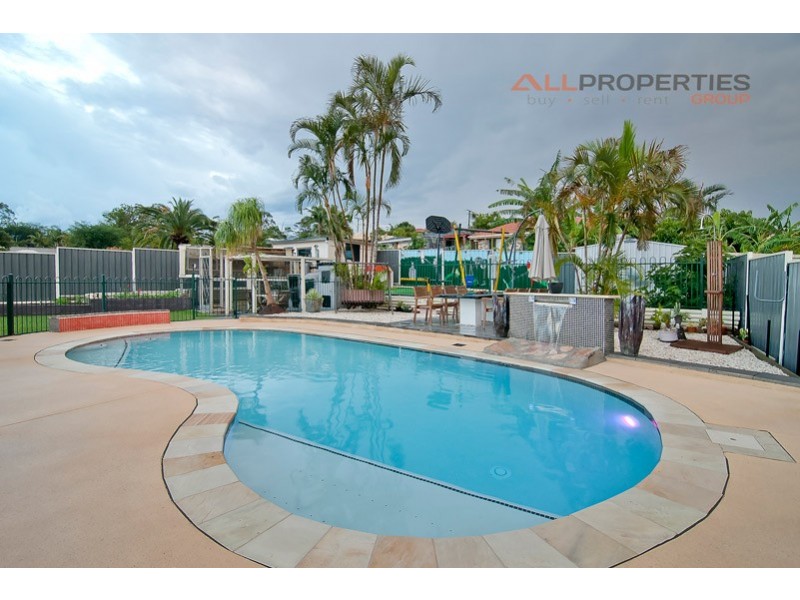 25 OWENS CRESCENT, Regents Park QLD 4118