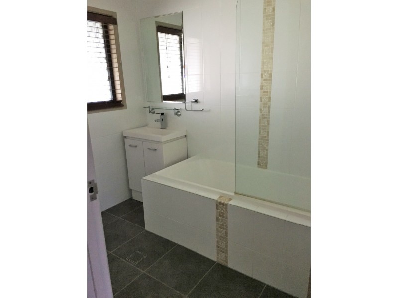 20 Adam Avenue, Browns Plains QLD 4118