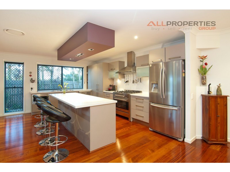 1 Rowan Street, Heathwood QLD 4110