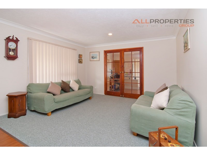 1 LETITIA STREET, Regents Park QLD 4118