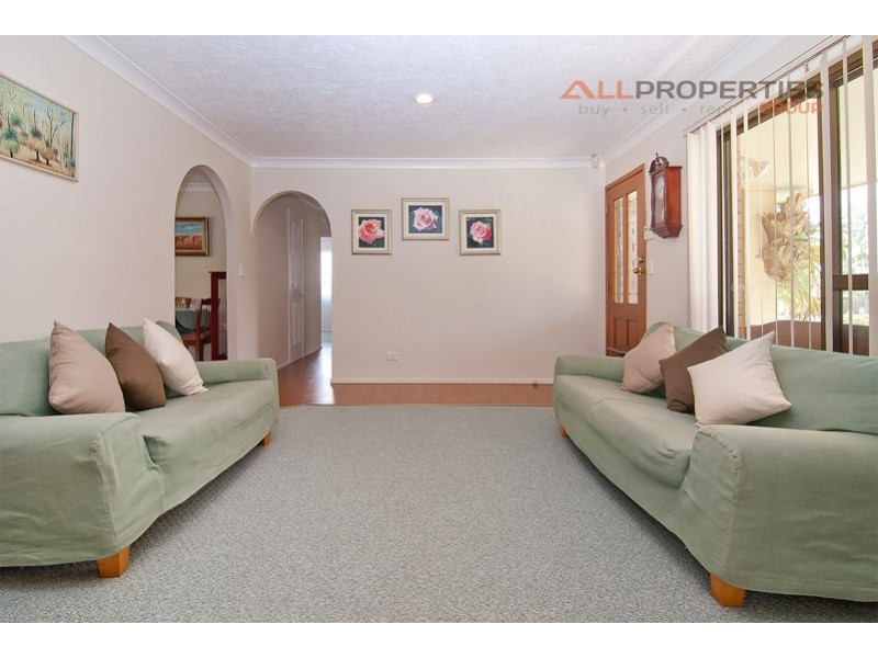 1 LETITIA STREET, Regents Park QLD 4118