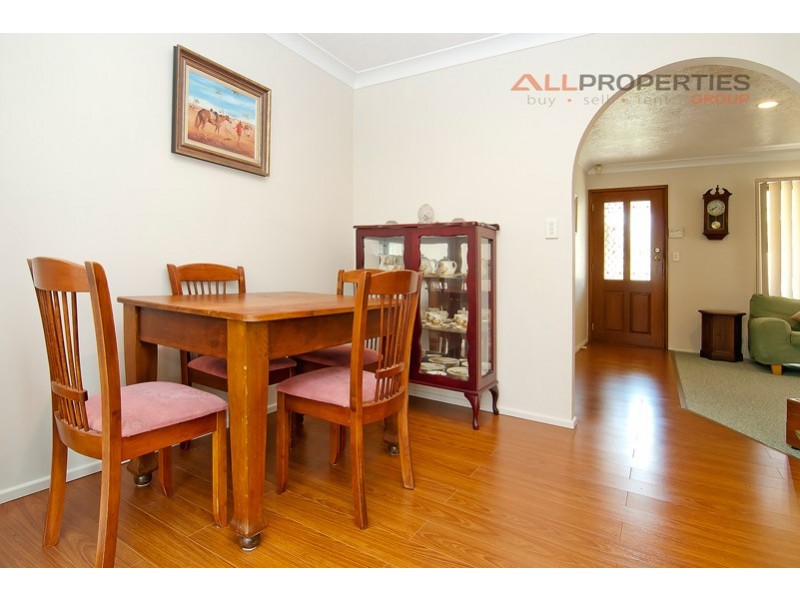 1 LETITIA STREET, Regents Park QLD 4118