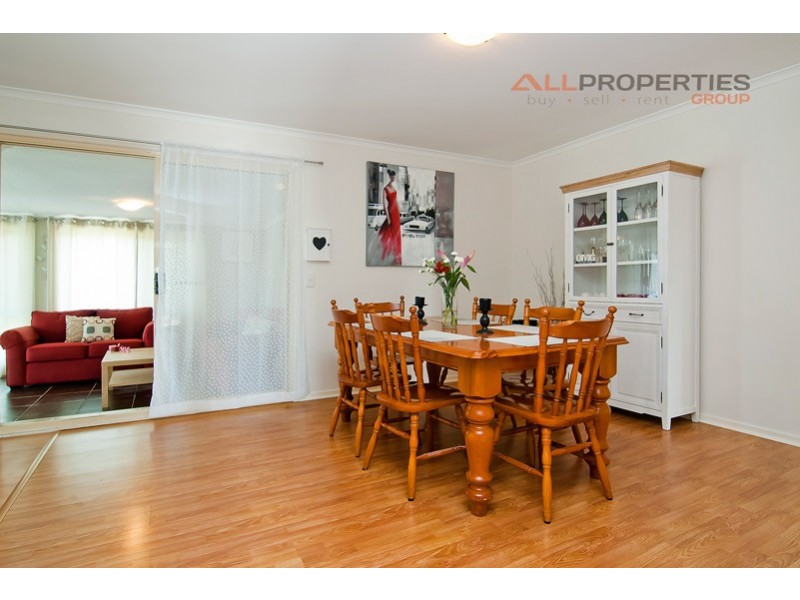 9 BILLABONG COURT, Regents Park QLD 4118