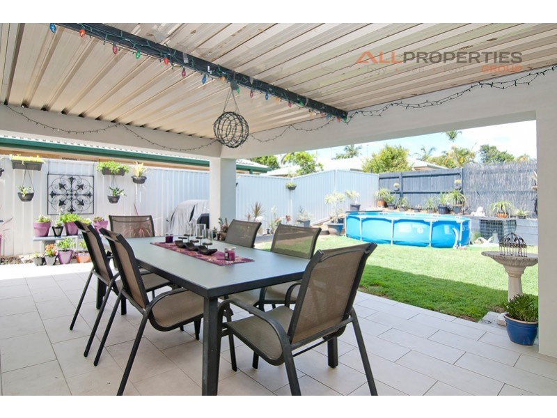 9 BILLABONG COURT, Regents Park QLD 4118
