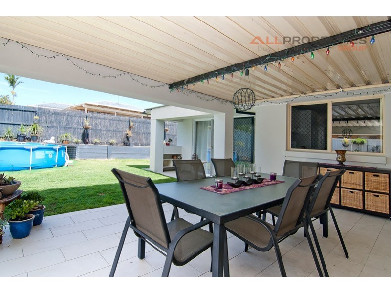 9 BILLABONG COURT, Regents Park QLD 4118