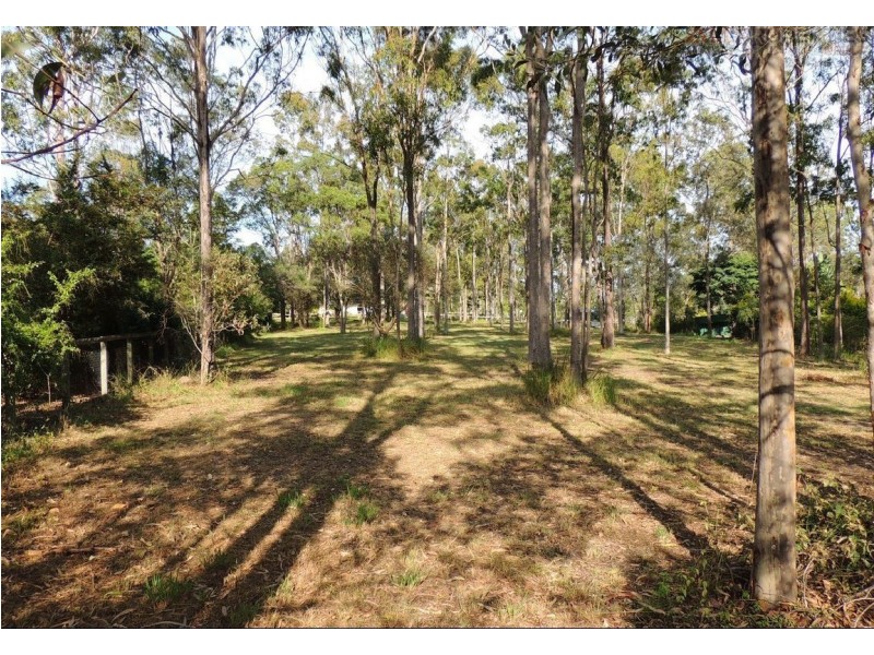 8 Potaroo Court, Greenbank QLD 4124