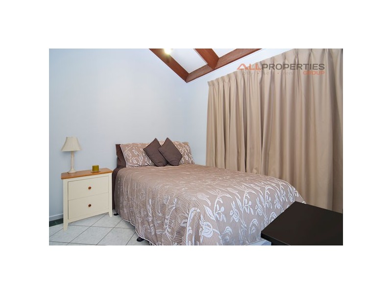 24 Clifton Crescent, Durack QLD 4077