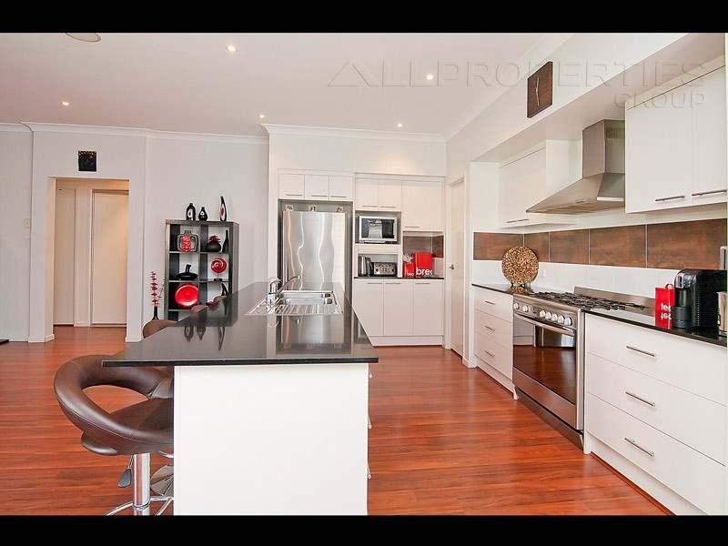 35 Aspen Street, Heathwood QLD 4110