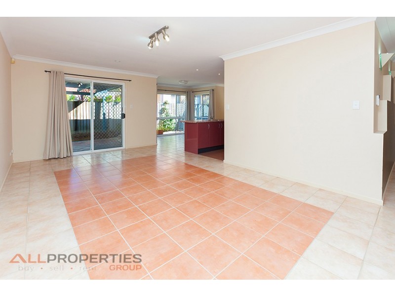 16 Orangetip Crescent, Calamvale QLD 4116