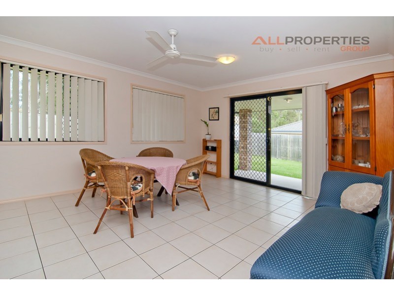 34 Spruce St, Loganlea QLD 4131