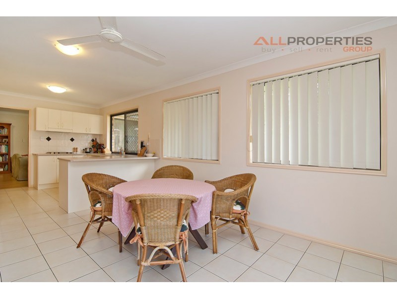 34 Spruce St, Loganlea QLD 4131