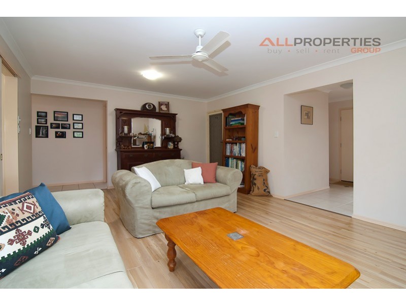 34 Spruce St, Loganlea QLD 4131