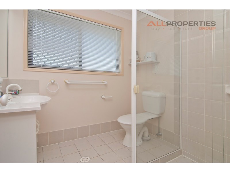 34 Spruce St, Loganlea QLD 4131