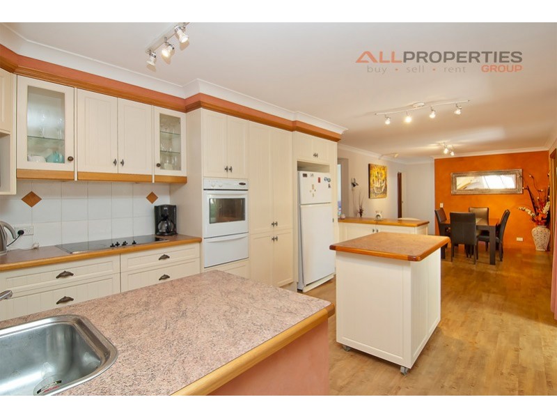 11 Bandicoot Cr, Doolandella QLD 4077