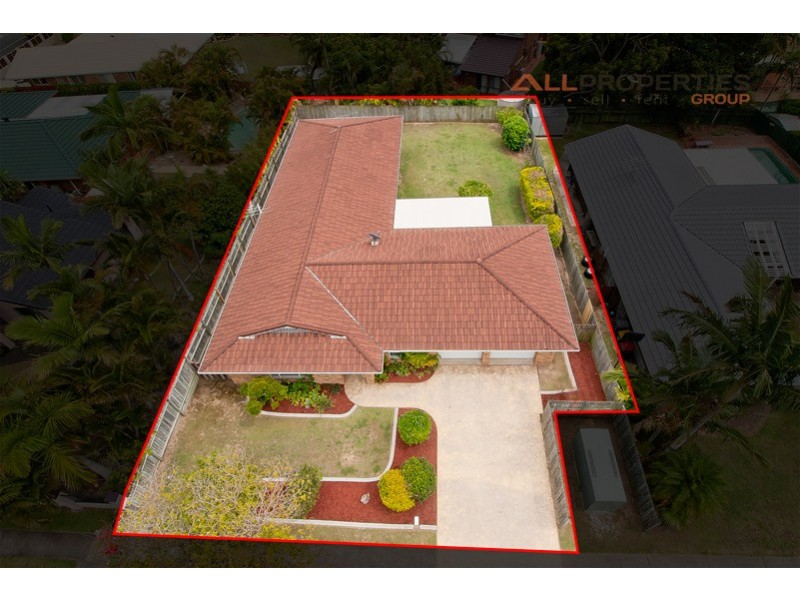 4 Bannockburn Cres, Parkinson QLD 4115