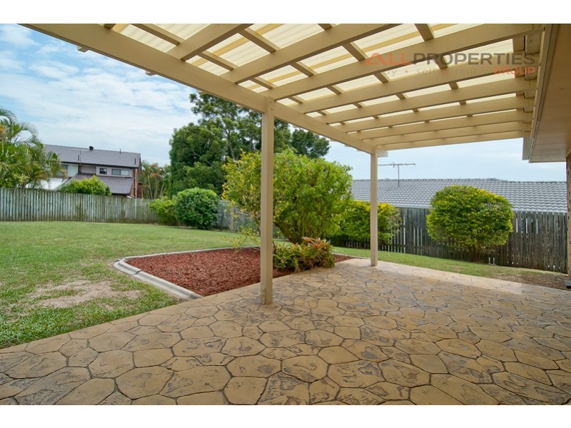4 Bannockburn Cres, Parkinson QLD 4115