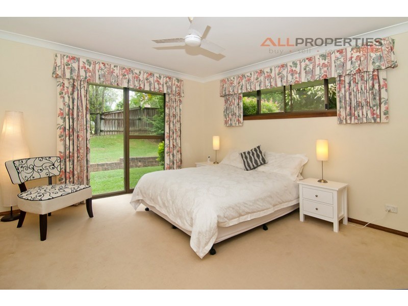 96 Crest Road, Greenbank QLD 4124